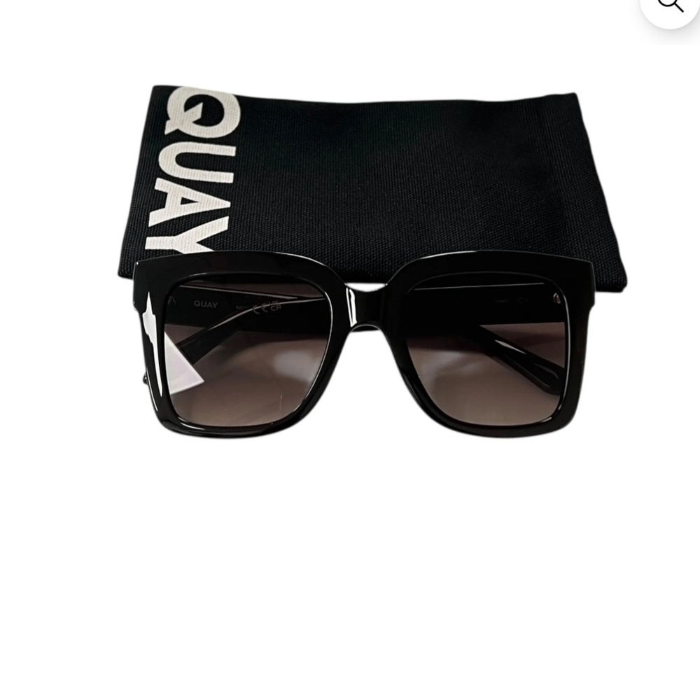 Oversized Black Square Women's Sunglasses with Gradient Lenses - Picture 4 of 6